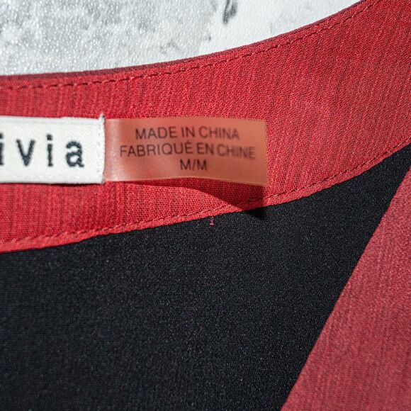 Alice + Olivia Women's V-neck Blouse Red Black Rose Size Medium - Picture 8 of 8